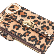 Cargar imagen en el visor de la galería, UMBI Monedero Mini de Cuero Personalizado - LEOPARDO
