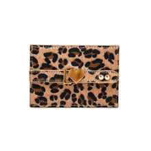 Cargar imagen en el visor de la galería, UMBI Tarjetero de Cuero Personalizado - LEOPARDO
